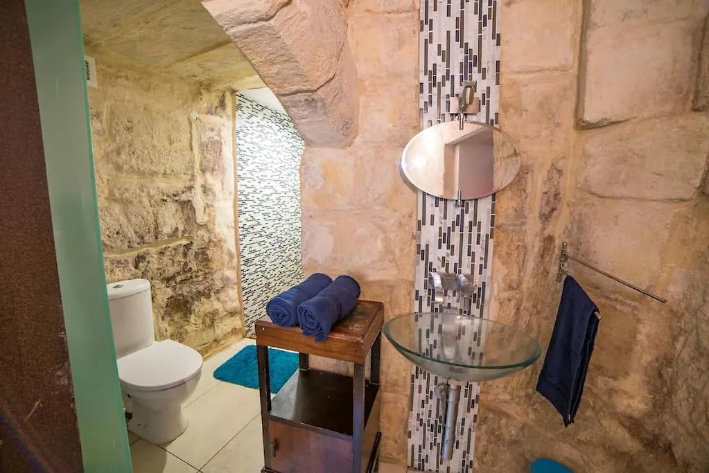 Ta- The Artist Apartment Valletta